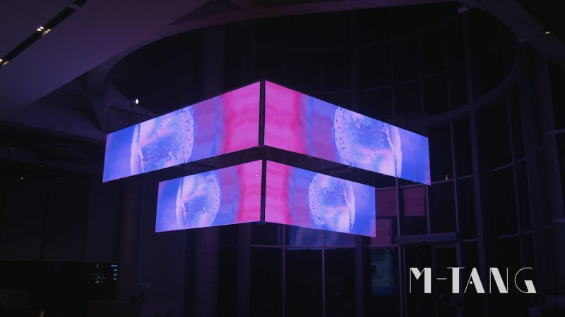 1四川花样年艺术会所升降LED冰屏 (1)