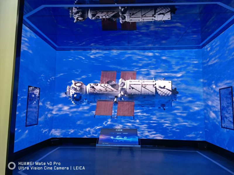 1广州天鹿湖展厅 LED三折幕(3)