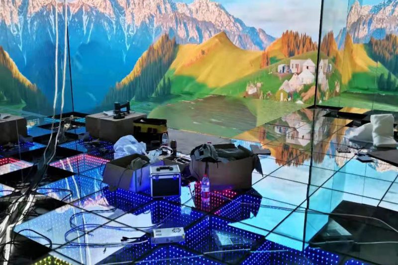 贵阳黔灵公园LED角幕项目 (1)